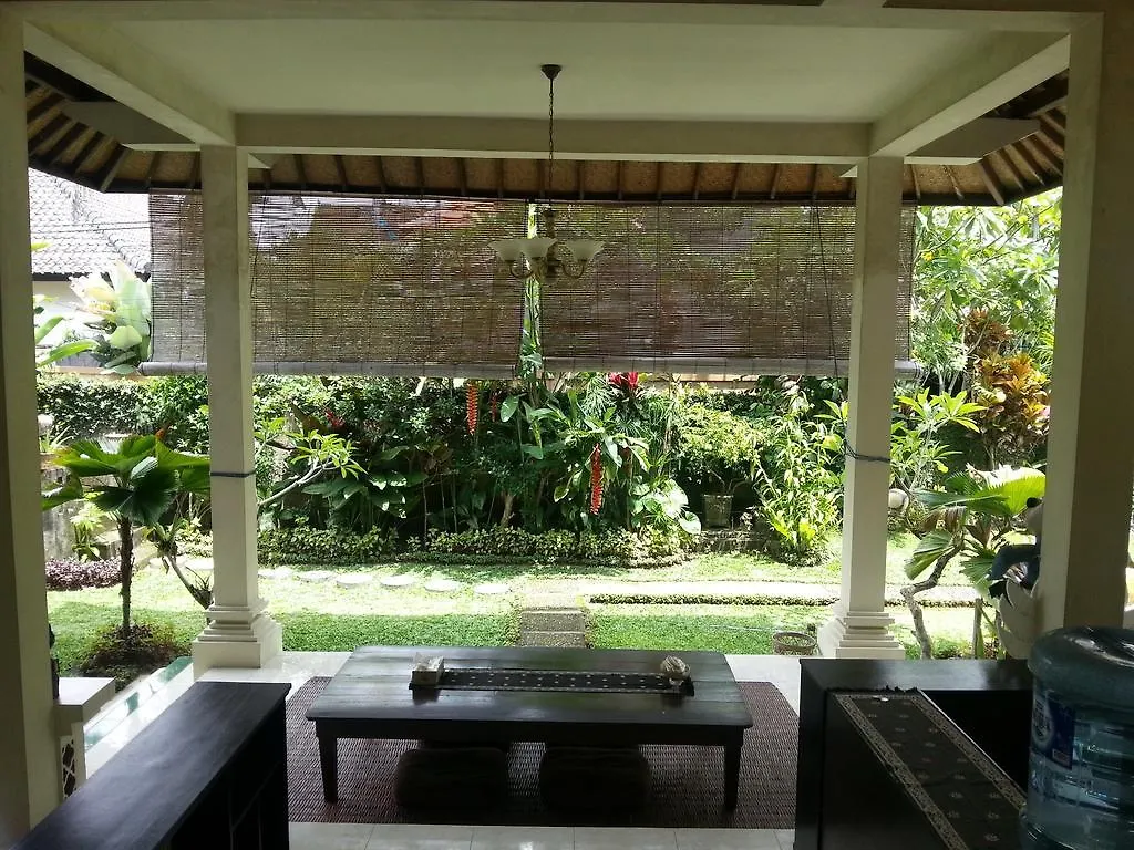 Runa Guesthouse Ubud  Guest house Ubud (Bali)